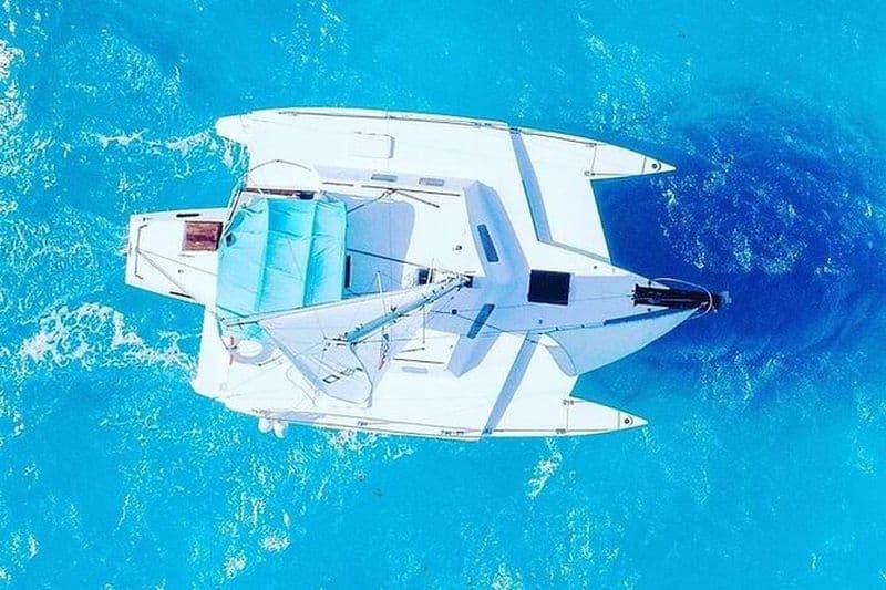 Visite premium d'Isla Mujeres sur un catamaran privé