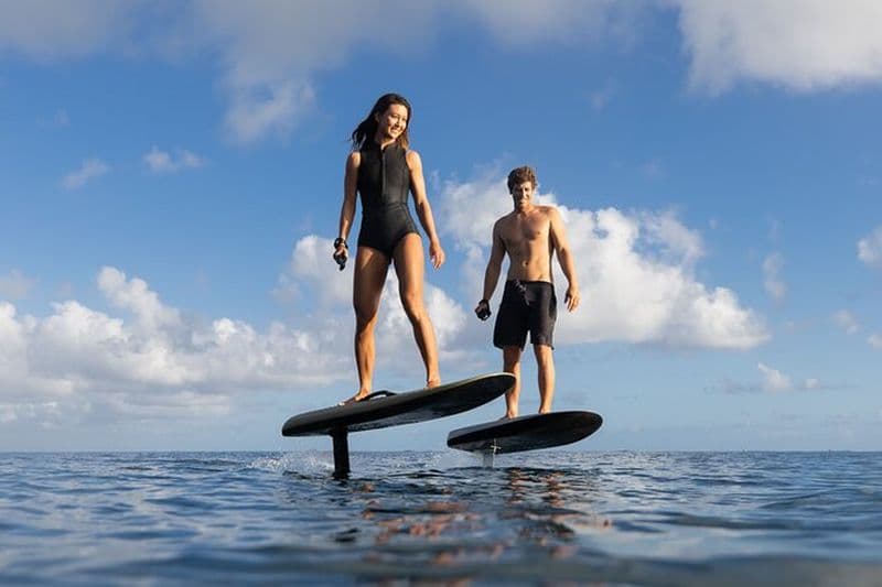 Expérience de groupe Fliteboard eFoil à Noosa