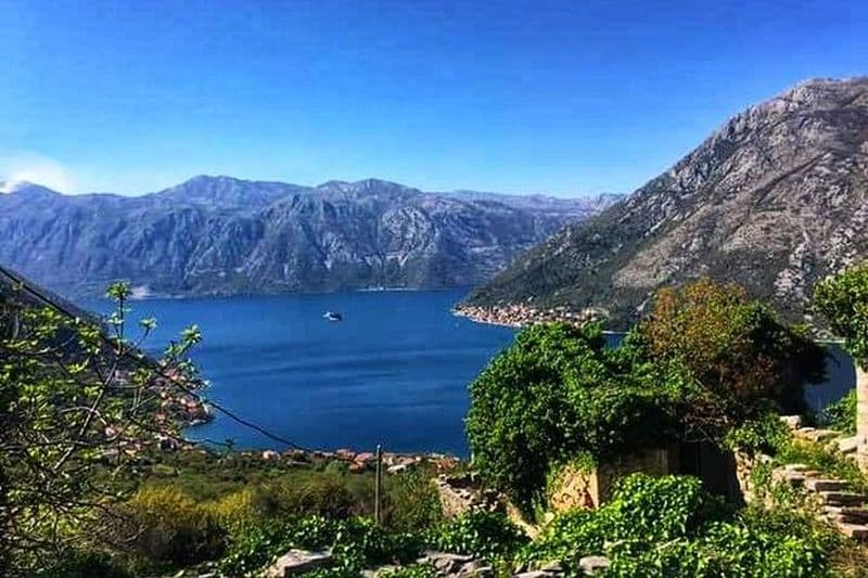 Petit tour à vélo et à pied dans la baie de Kotor