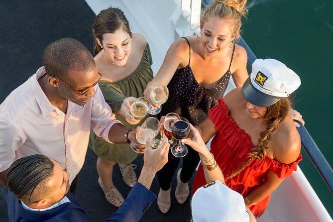 City Cruises Sacramento : Croisière cocktail Rock the Yacht 21 +