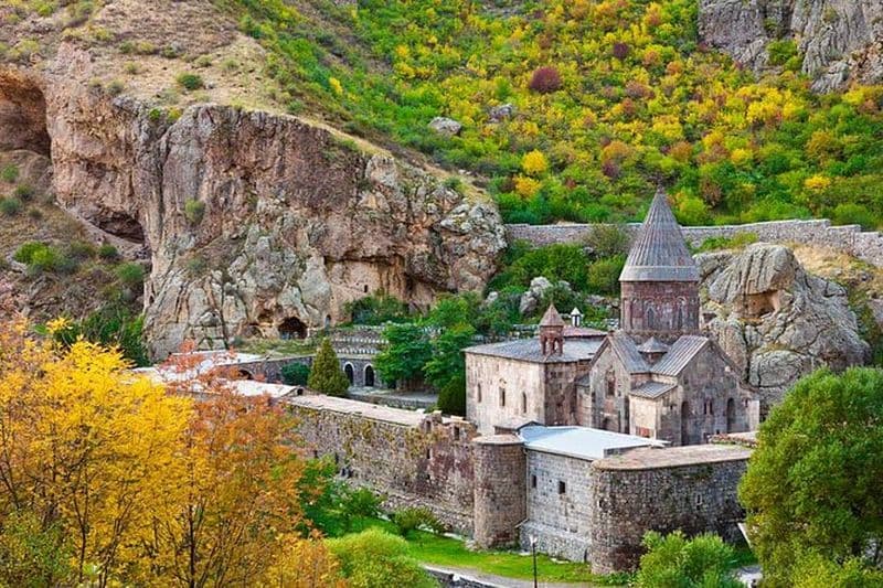 Billet Visite en groupe: temple païen de Garni, monastère de Geghard, lac Sevan, Sevanavank