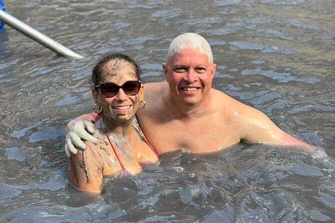 Visite privée d'équitation, de cascade et de Soufrière sur la côte Est