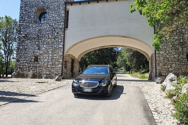 Transfert privé Aéroport de Naples à Lecce (ou inverse)