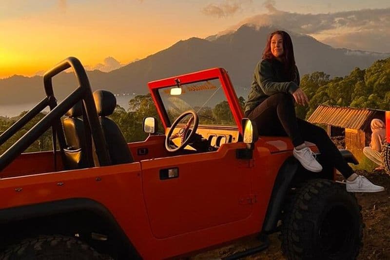 Visite en jeep du mont Batur et source chaude