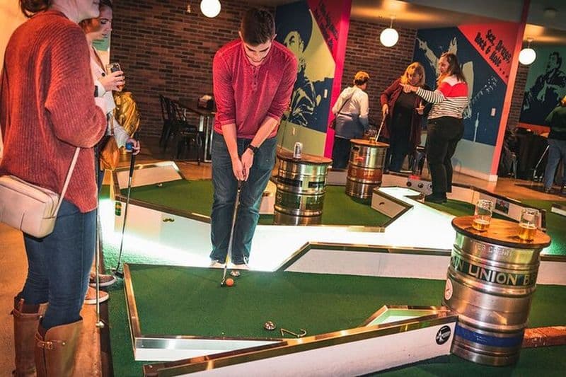 Mini-golf et jeux illimités toute la journée à Sacramento