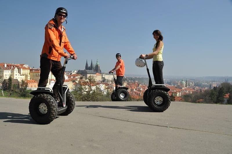 Visite de Prague en Segway avec un guide local et prise en charge à l'hôtel