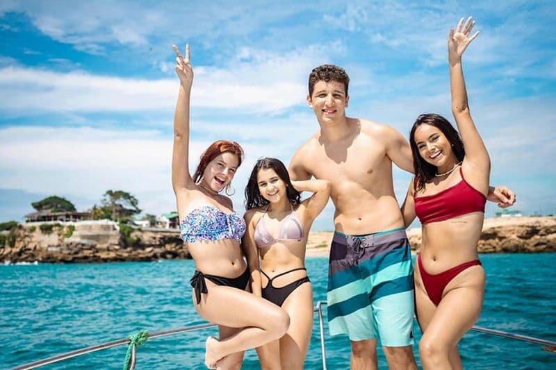 Solo Carnival Sunset Cruise : Live DJ Party & Meet New Friends