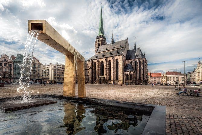 Billet Excursion privée d'une journée à la brasserie Pilsner avec dégustation de fromages fermiers en famille