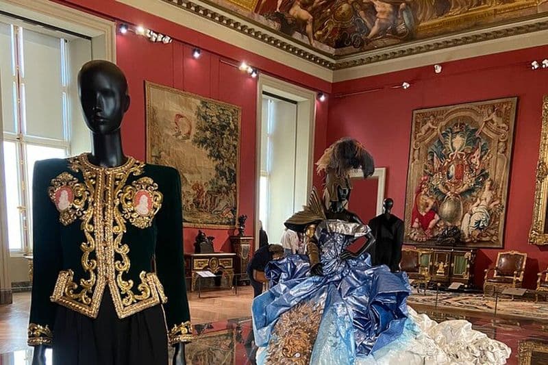 Paris Louvre Couture Mode et Musée Tournée des temps forts