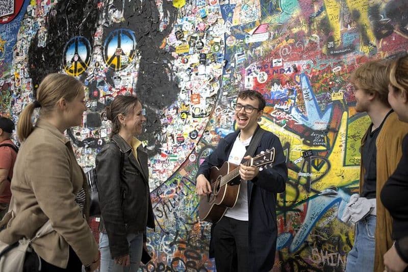 Billet Prague Guitar Tour : Live Czech Folk & Mozart, Dvořák Stories