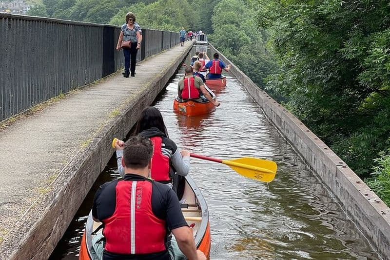 Excursion en canoë à l'aqueduc de Pontcysyllte en petit groupe