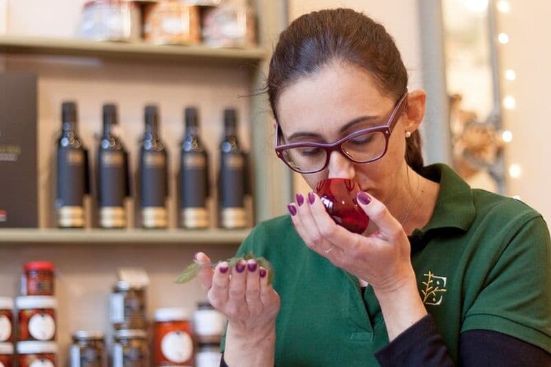 Billet Dégustation gastronomique à travers l'huile, le vin et le fromage à Turin