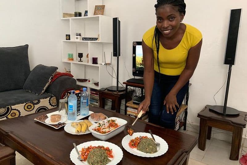 Cours de cuisine kenyane privé à Nairobi avec une section locale
