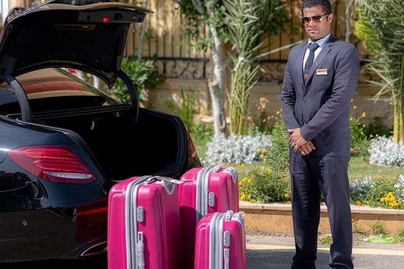 Transport privé au départ de la ville de Dubaï vers l'aéroport de Dubaï