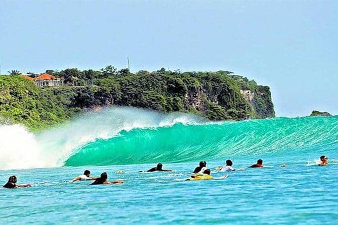 Plage de Padang-Padang, temple d'Uluwatu-Kecak-danse et dîner à Jimbaran