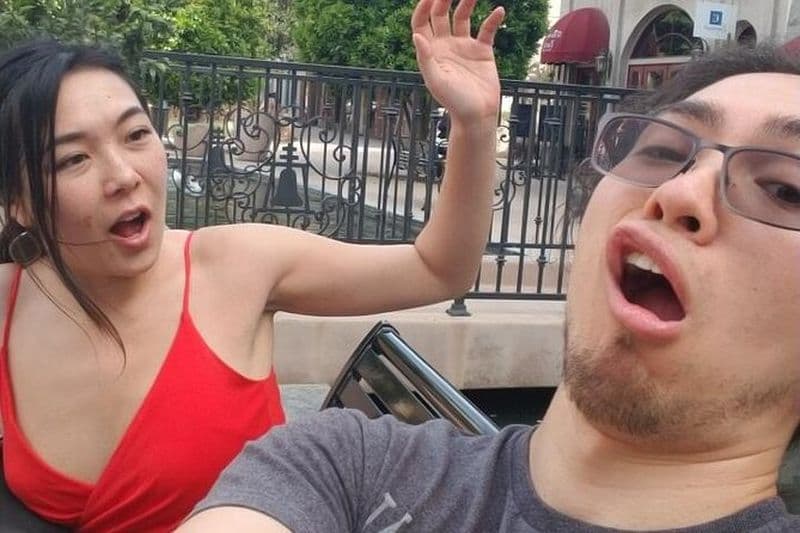 Excursion de chasse au trésor dans la ville de Glasgow par des charognards zombies