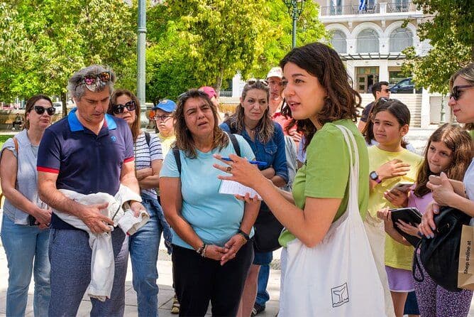 Chasse au trésor dans le jardin national privé d'Athènes avec collations