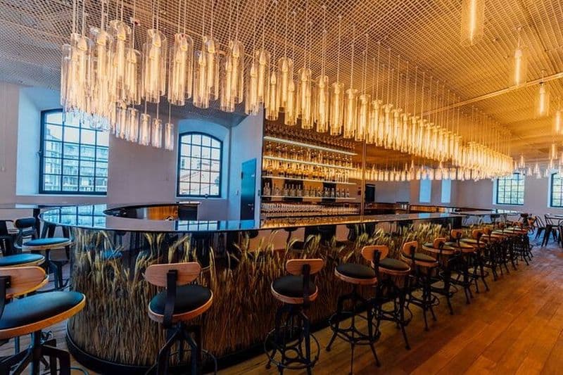 Musée de la vodka polonaise: VISITE EN PETIT GROUPE / inc. Ramasser/