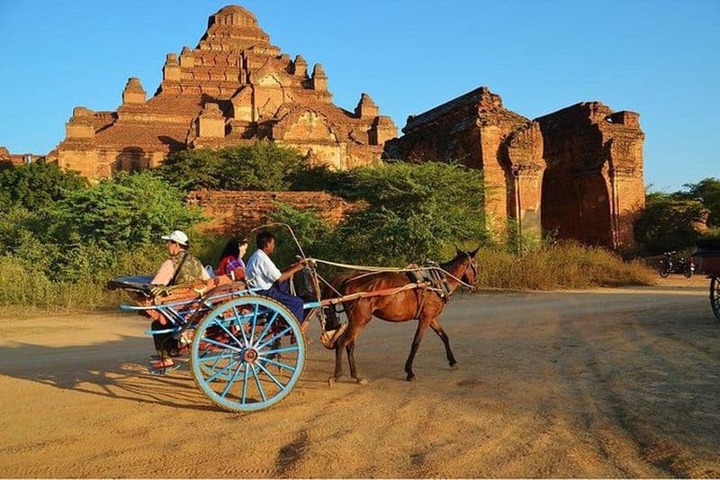 Bagan Fullday Visite en voiture et en charrette à cheval
