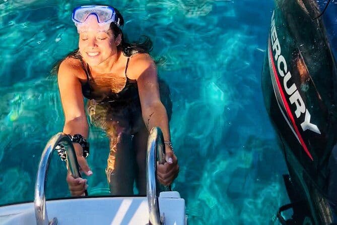 Île Milos : Location Bateau Privé en Milos Grèce sans permis