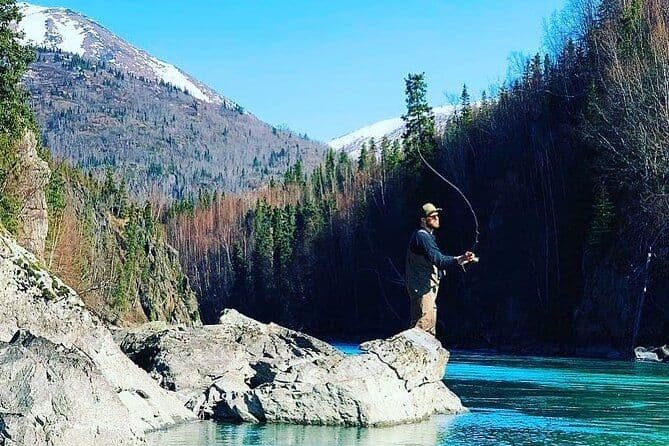 Billet Location de forfait de pêche à Anchorage : Combo Chestwader & Spinning Rod/Reel