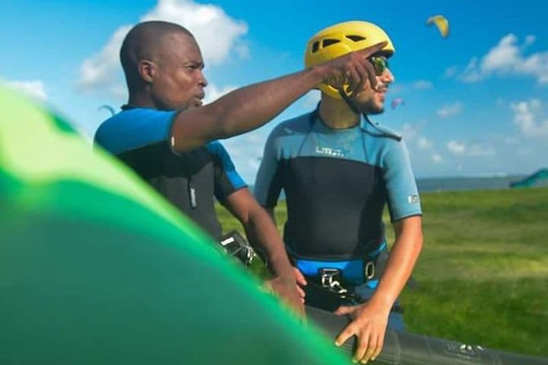 Billet Cours de kitesurf et location à un prix avantageux et avec un instructeur qualifié