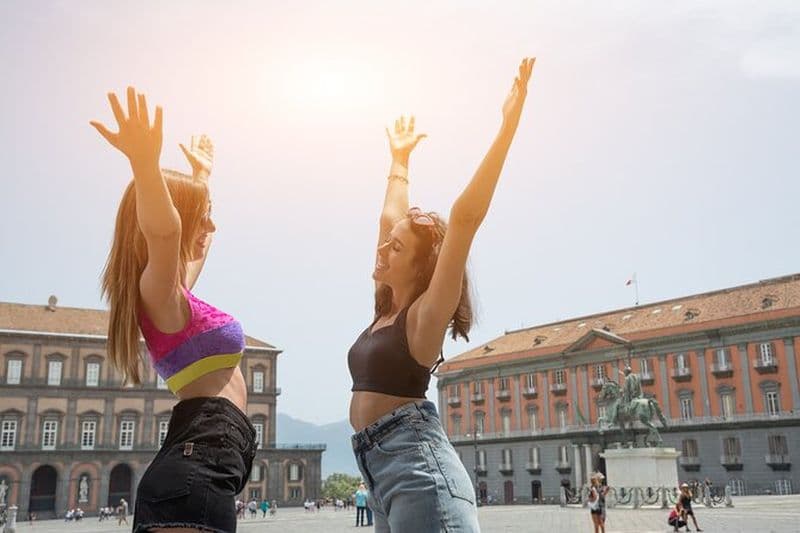 Chasse au trésor de Naples pour groupes d'amis, team building et incentives d'entreprise