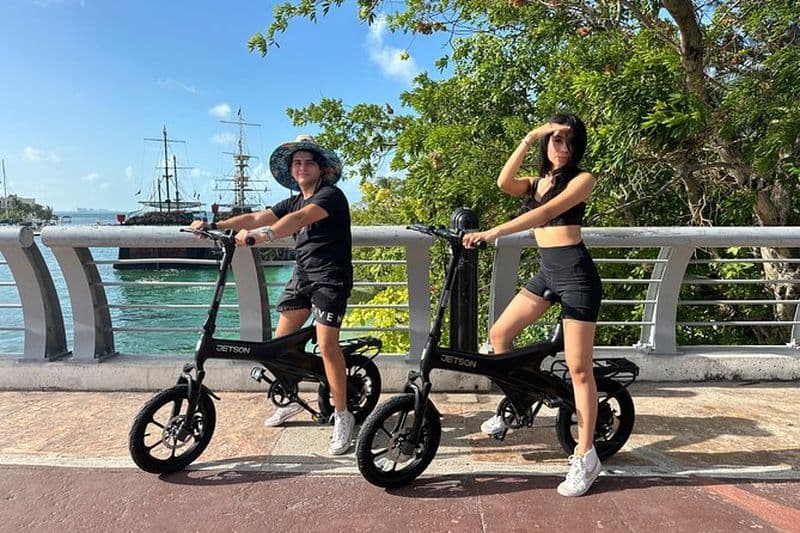 E Bike Tour - Explorez la zone hôtelière de Cancun - Fun & Scenic Tour 1.5hr