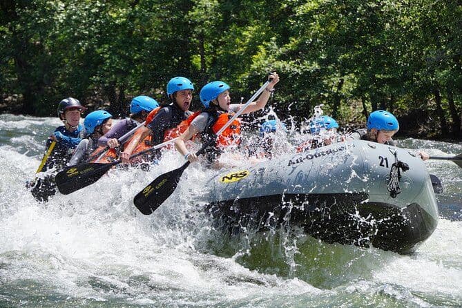 Excursion de rafting en eau vive sur la South Fork American River (Classe 3+)