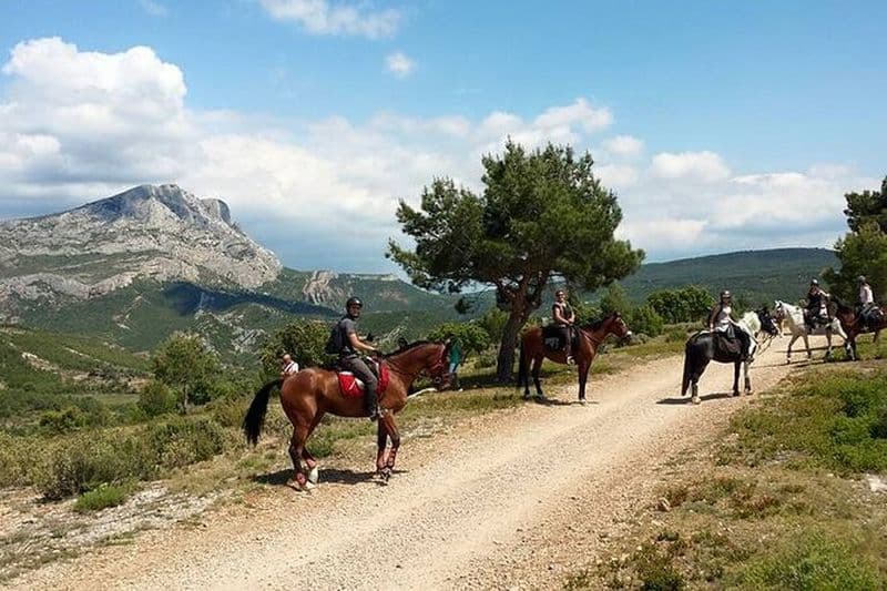 Billet Immersion à la campagne avec balade à cheval à Sainte Victoire