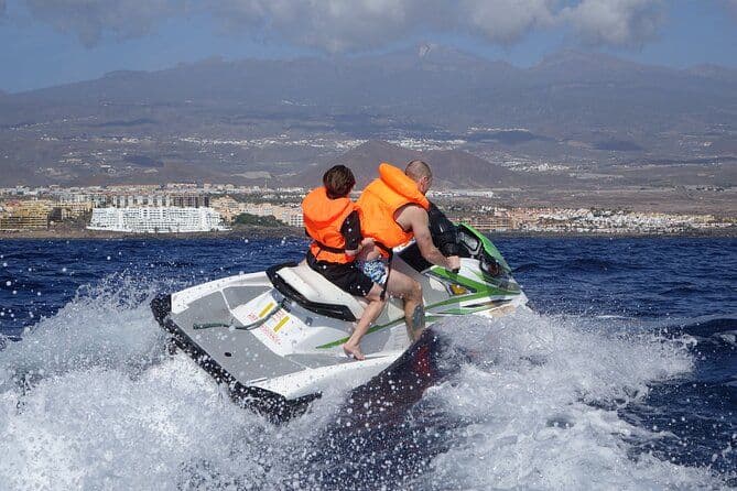 2 personnes "Turbo Jet Ski" balade à Tenerife avec Pick-up(1 Jet Ski)