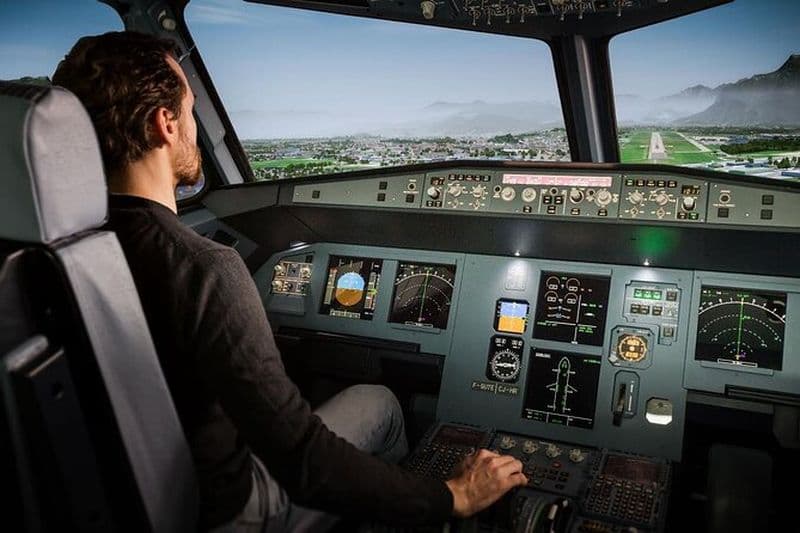 Pilotage Privé d'un Simulateur de Vol à Paris