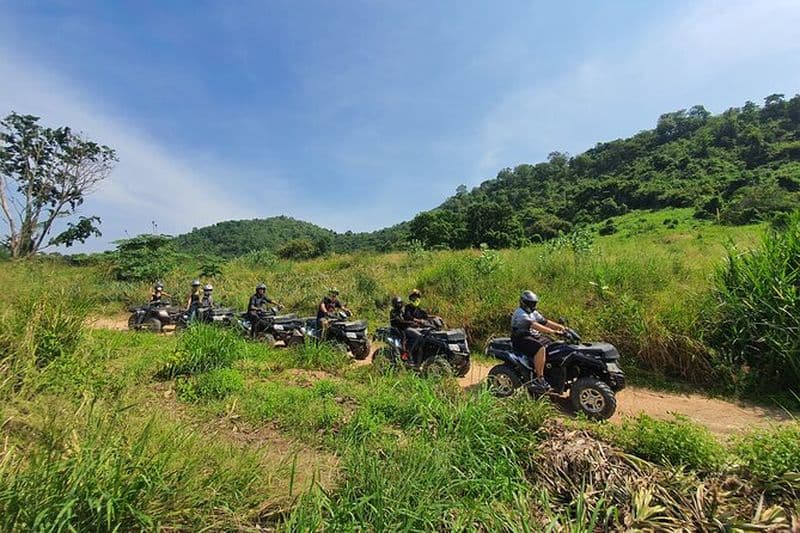 1 heure d'aventure en VTT hors route à Pattaya
