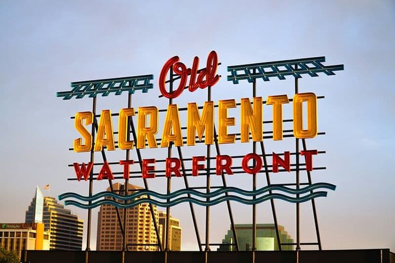 Visite guidée à pied du Vieux Sacramento Explorez l'histoire de la ruée vers l'or