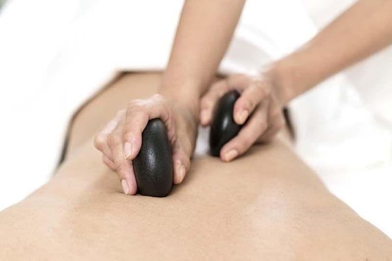 Cours de massage aux pierres chaudes