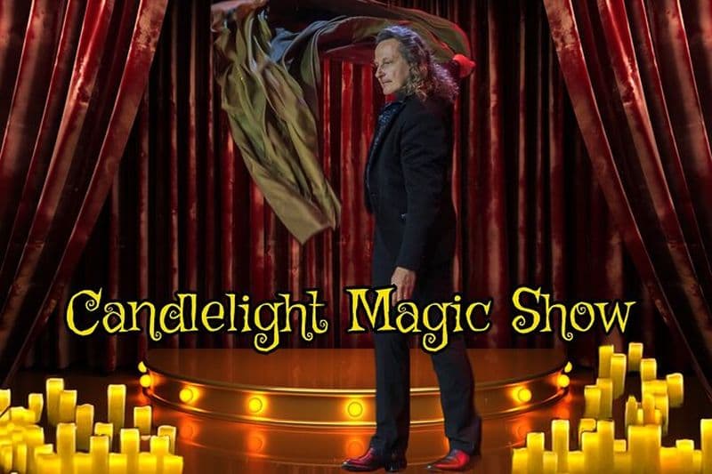 Spectacle de magie aux chandelles : Close-Close with World-Class Magicians