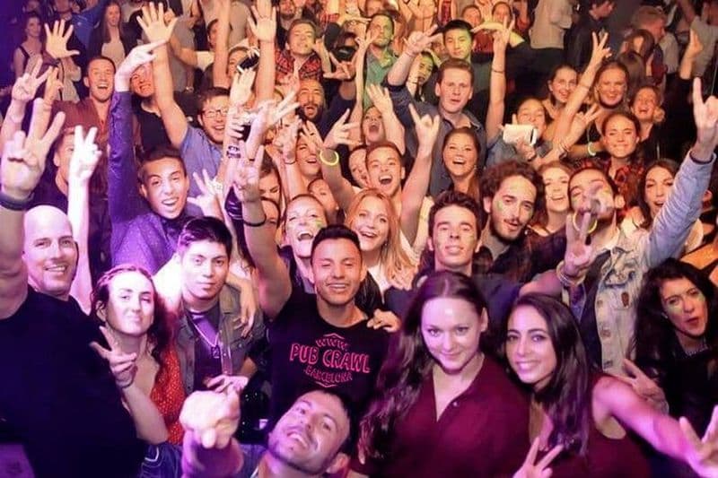 Billet Pub Crawl Barcelona by EVOLVE La MEILLEURE expérience nocturne