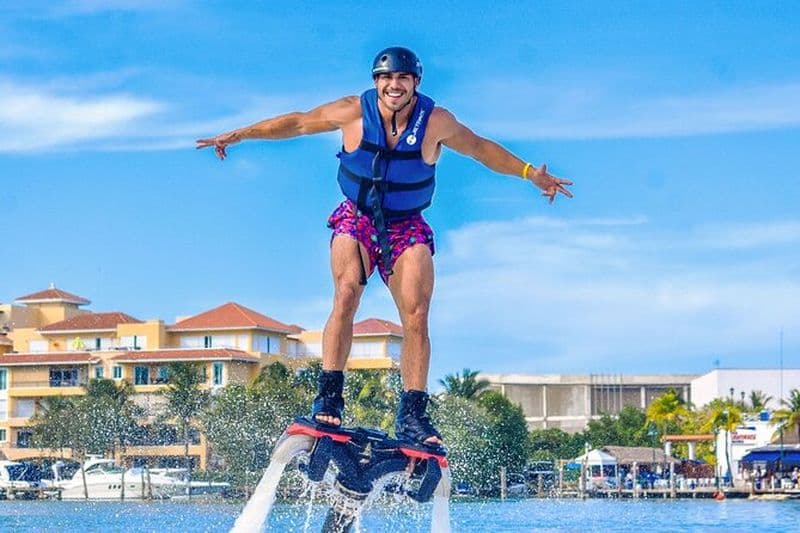 Activité Flyboard extrême à Cancun. Vivez l'adrénaline avec nous !