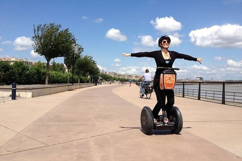 Visite VIP de 1 heure en segway de Bordeaux