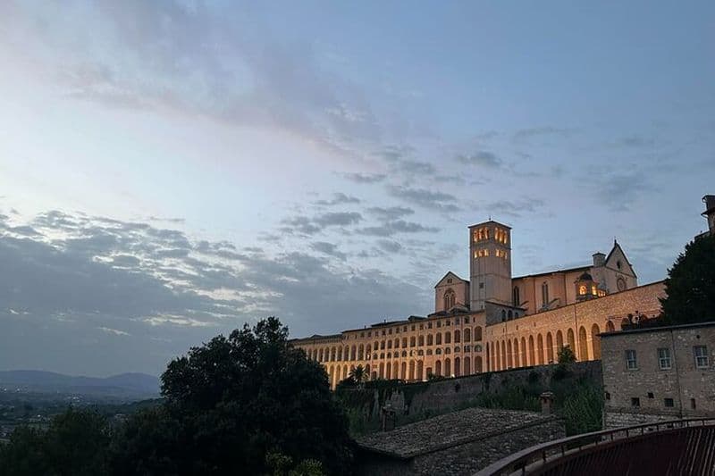 Tour privé en vélo électrique dans la région d'Olivata Assise Spello Foligno
