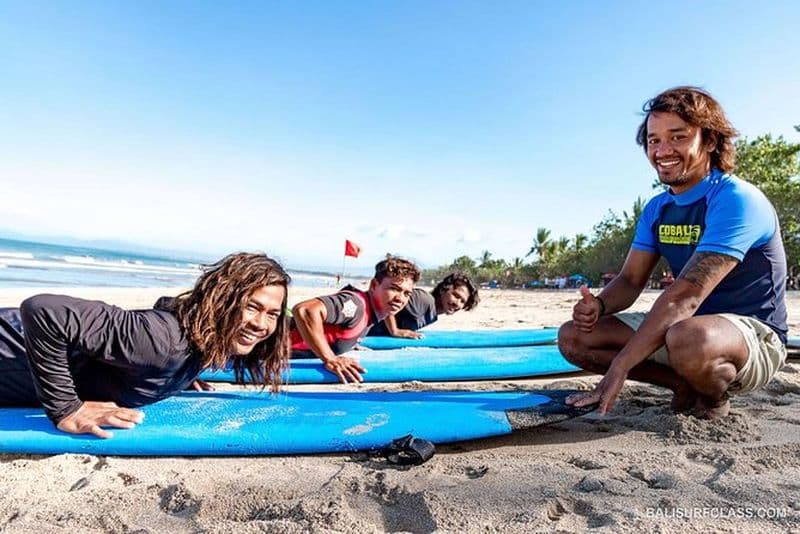 Billet Les meilleurs cours de surf à Kuta