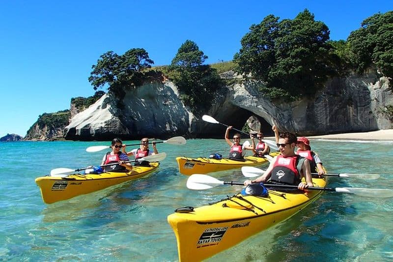 Billet Excursion en kayak à Cathedral Cove