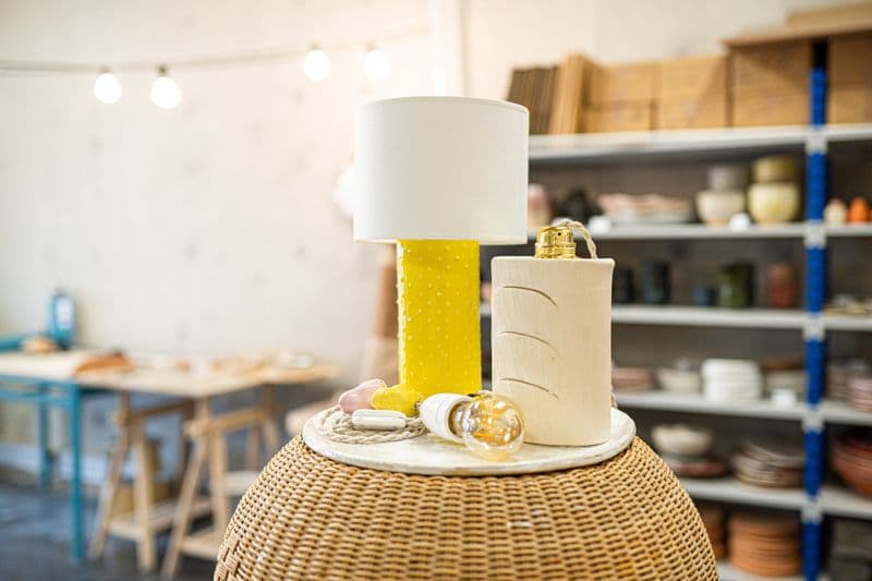 Modelez votre luminaire en céramique