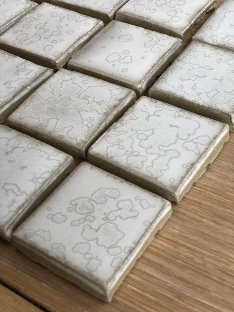 Décorez votre carreau de céramique en sgraffito