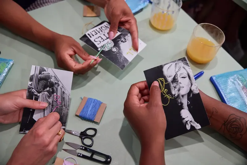 Découvrez la broderie sur photo autour d'un goûter